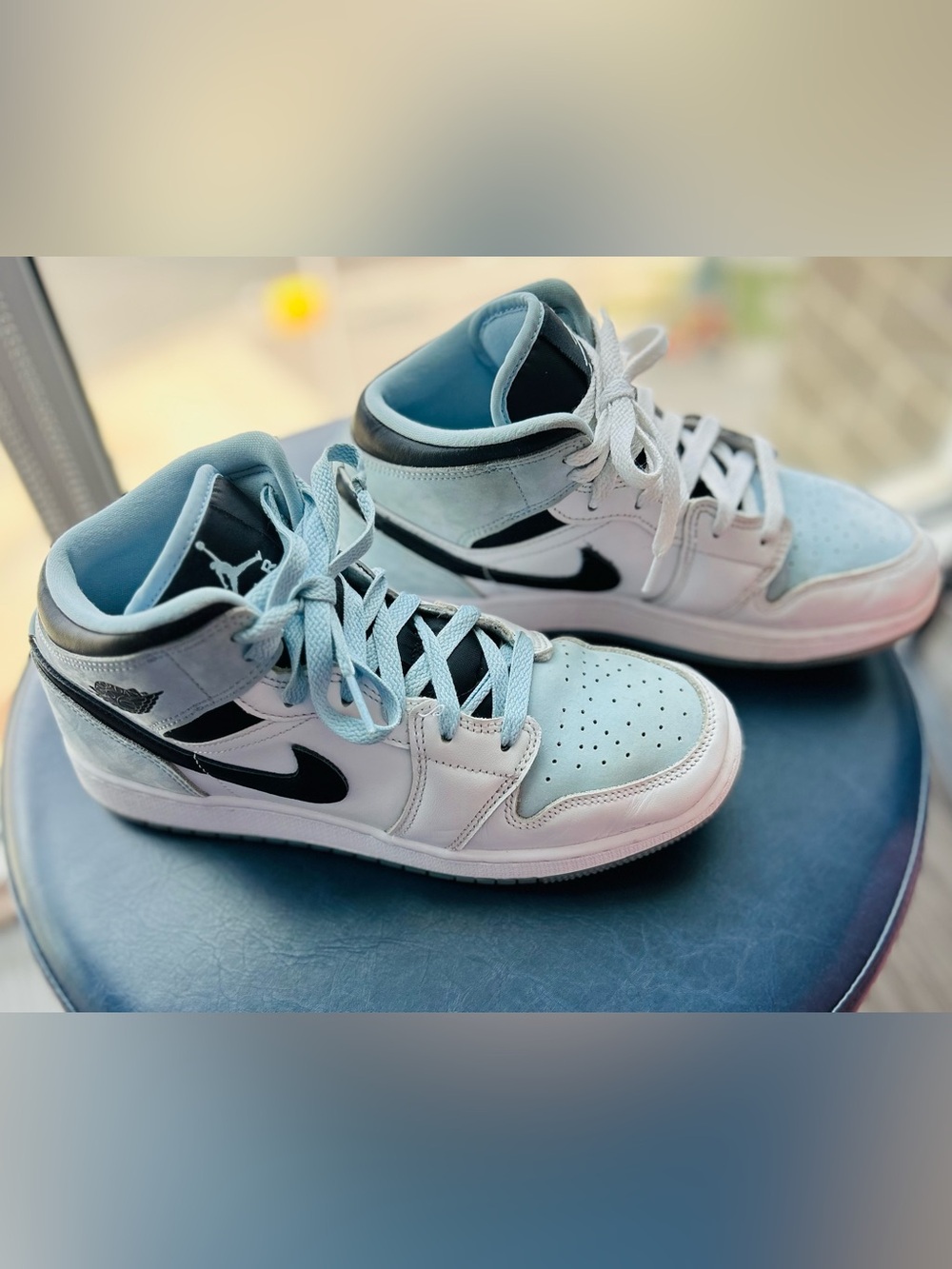 Jordan 1 Mid Light Blue&White w/ Black Swoosh (US Youth/Men:6.5, Women:8.5)